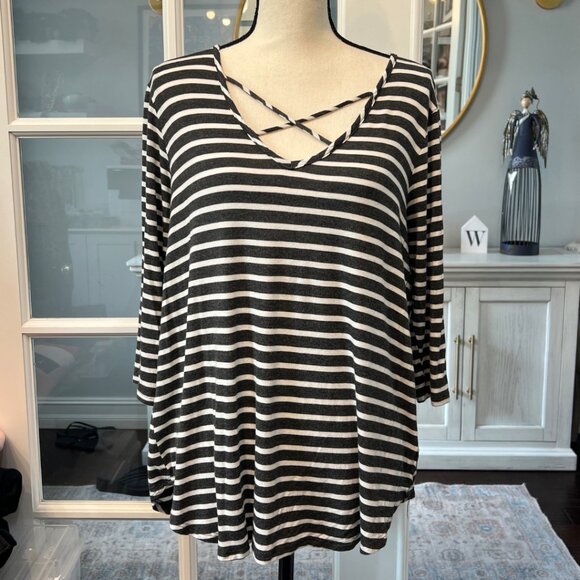 Emory Park Criss Cross V Neck Shirt Top XL Grey White Stripes - Picture 1 of 5